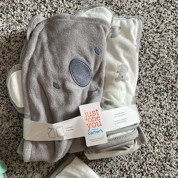 Baby Towel & Washcloth bundle - Picture 3 of 4